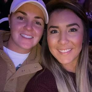 Meet your Posher, Caitlin